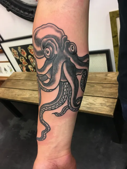 Custom tattoo by Warren Coates at Avinit Tattoo, Orpington (portfolio piece 15)