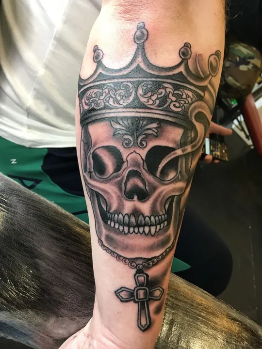 Custom tattoo by Warren Coates at Avinit Tattoo, Orpington (portfolio piece 32)
