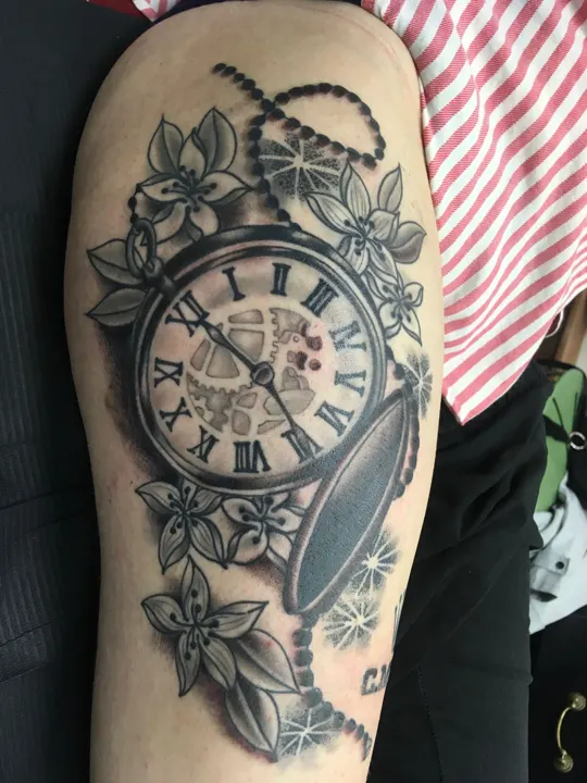 Custom tattoo by Warren Coates at Avinit Tattoo, Orpington (portfolio piece 40)