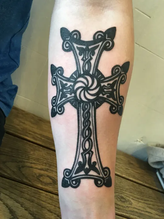 Custom tattoo by Warren Coates at Avinit Tattoo, Orpington (portfolio piece 86)