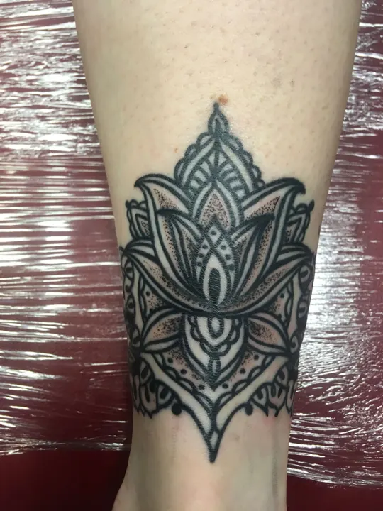 Custom tattoo by Warren Coates at Avinit Tattoo, Orpington (portfolio piece 90)