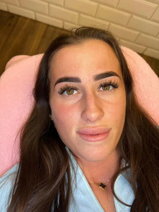 Brow or lash treatment by Zanzi Coates at Avinit Tattoo, Orpington (gallery image 8)