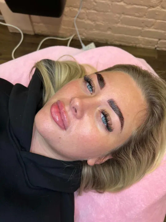 Brow or lash treatment by Zanzi Coates at Avinit Tattoo, Orpington (gallery image 13)