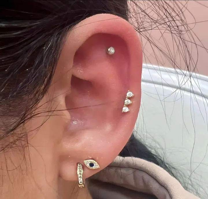 Body piercing by Zanzi Coates at Avinit Tattoo, Orpington (gallery image 15)
